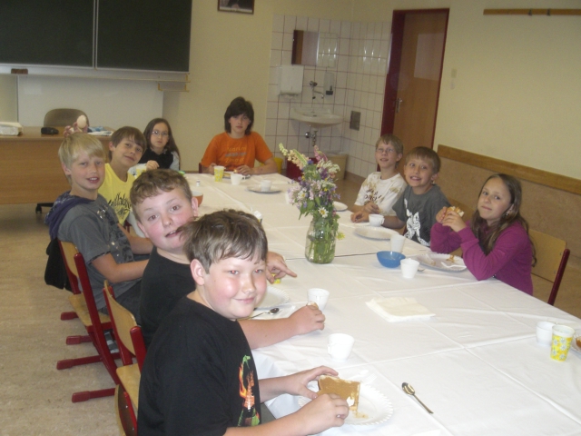 2010-breakfast_3
