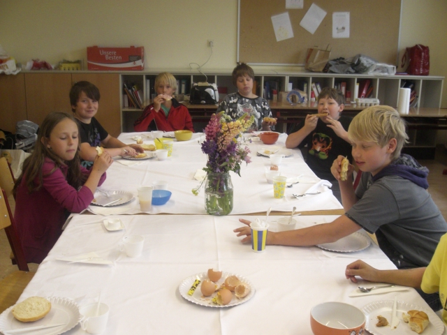 2010-breakfast_4
